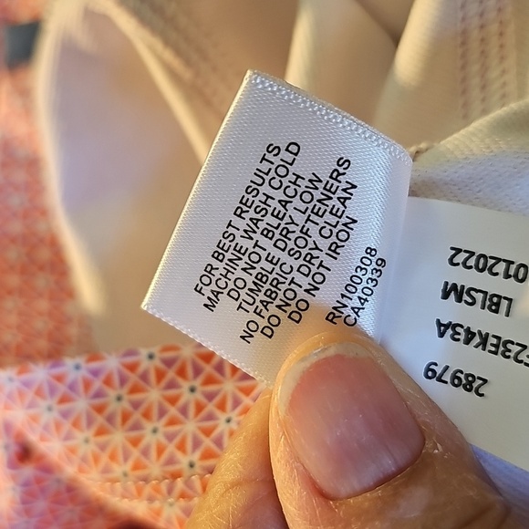 Peter Millar Womens Golf Shirt. NWT. Size‎ Small. Henley Style Long Sleeves. - Picture 13 of 16